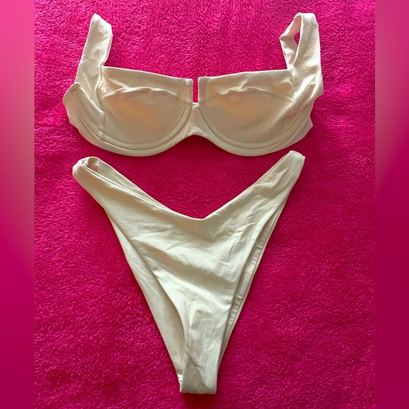 L*SPACE Pointelle bikini - Picture 5 of 9